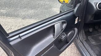 Peugeot 107 1.0 ACTIVE picture 13