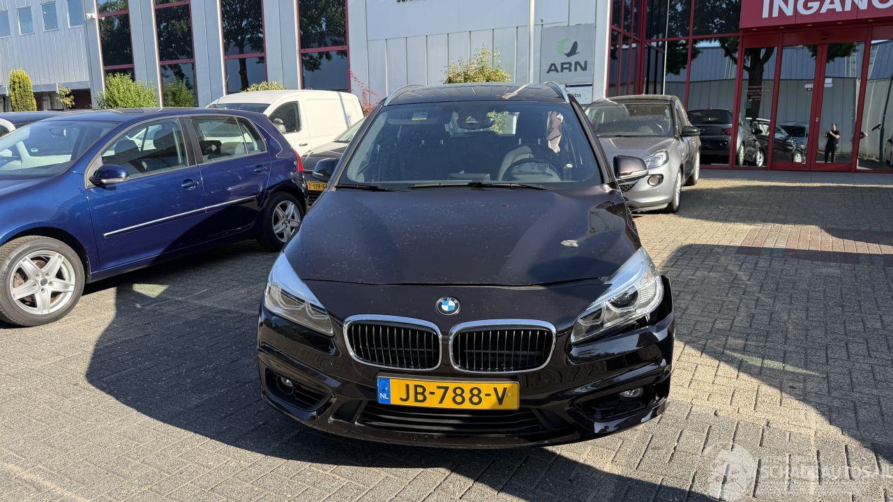 BMW 2-serie 218I ESSENTIAL 7P.