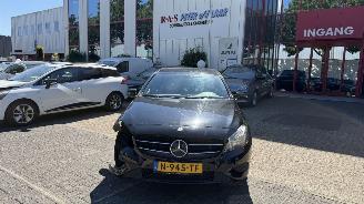 damaged passenger cars Mercedes A-klasse A180 AMBITION 2015/5