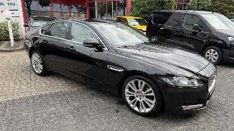 Jaguar XF 2.0D PORTFOLIO picture 8