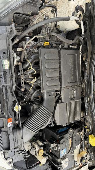 Mazda 2 1.3 SILVER EDITION picture 16