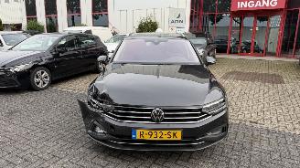 krockskadad bil auto Volkswagen Passat VARIANT BUSINESS 1.5 110KW. 2022/11