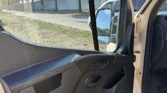 Renault Master 2.3 dCi 145 FWD GEEN SCHADE picture 14