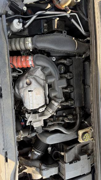 Peugeot 308 1.6 THP ALLURE picture 19