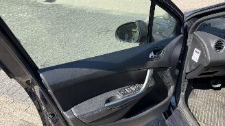 Peugeot 308 1.6 THP ALLURE picture 17