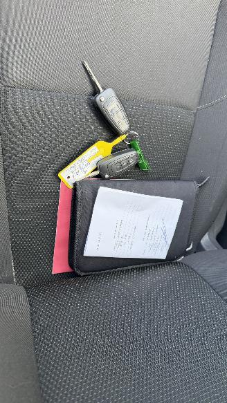 Ford Focus 1.0 TITANIUM picture 15