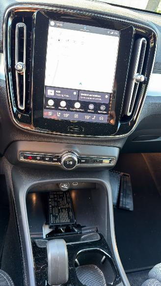 Volvo XC40 2.0 B3 BUSINESS EDT picture 15