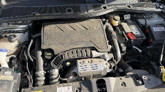 Peugeot 2008 1.2 PURETECH GT-LINE picture 17