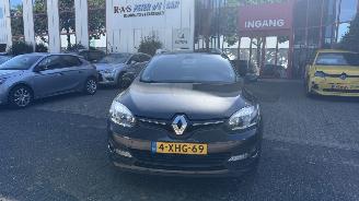 uszkodzony samochody osobowe Renault Mégane III Grandtour 1.2 TCE GEEN SCHADE 2014/8