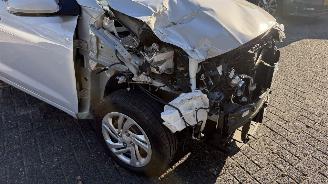 Hyundai I-10 1.0 Comfort Smart 5-zits AUTOMAAT picture 9