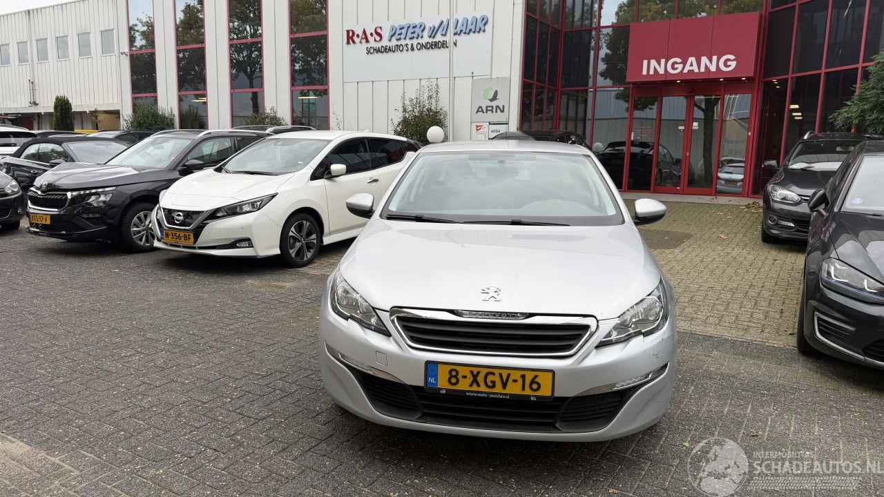 Peugeot 308 1.2 E-THP BLUE LEASE