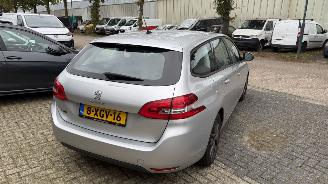 Peugeot 308 1.2 E-THP BLUE LEASE picture 7