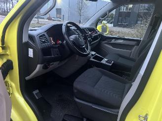 Volkswagen Transporter T6 AMBULANCE GEEN SCHADE picture 9