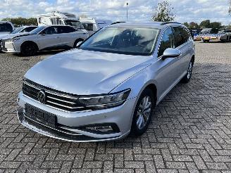 Volkswagen Passat Variant 2.0 TDi-110 kw DSG automaat picture 3