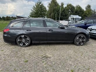 Mercedes C-klasse 300 e Plug-in Hybride T-Model picture 14
