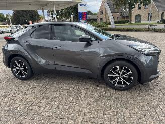 Toyota C-HR 1.8 - 72 Kw  Hybride Team Deutschland picture 2