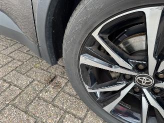 Toyota C-HR 1.8 - 72 Kw  Hybride Team Deutschland picture 27