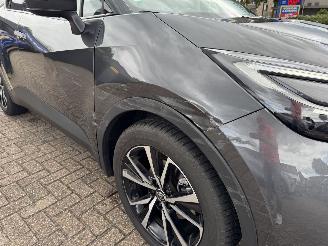 Toyota C-HR 1.8 - 72 Kw  Hybride Team Deutschland picture 26