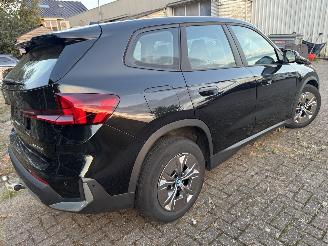 BMW iX1 30 E. 200 kw picture 3