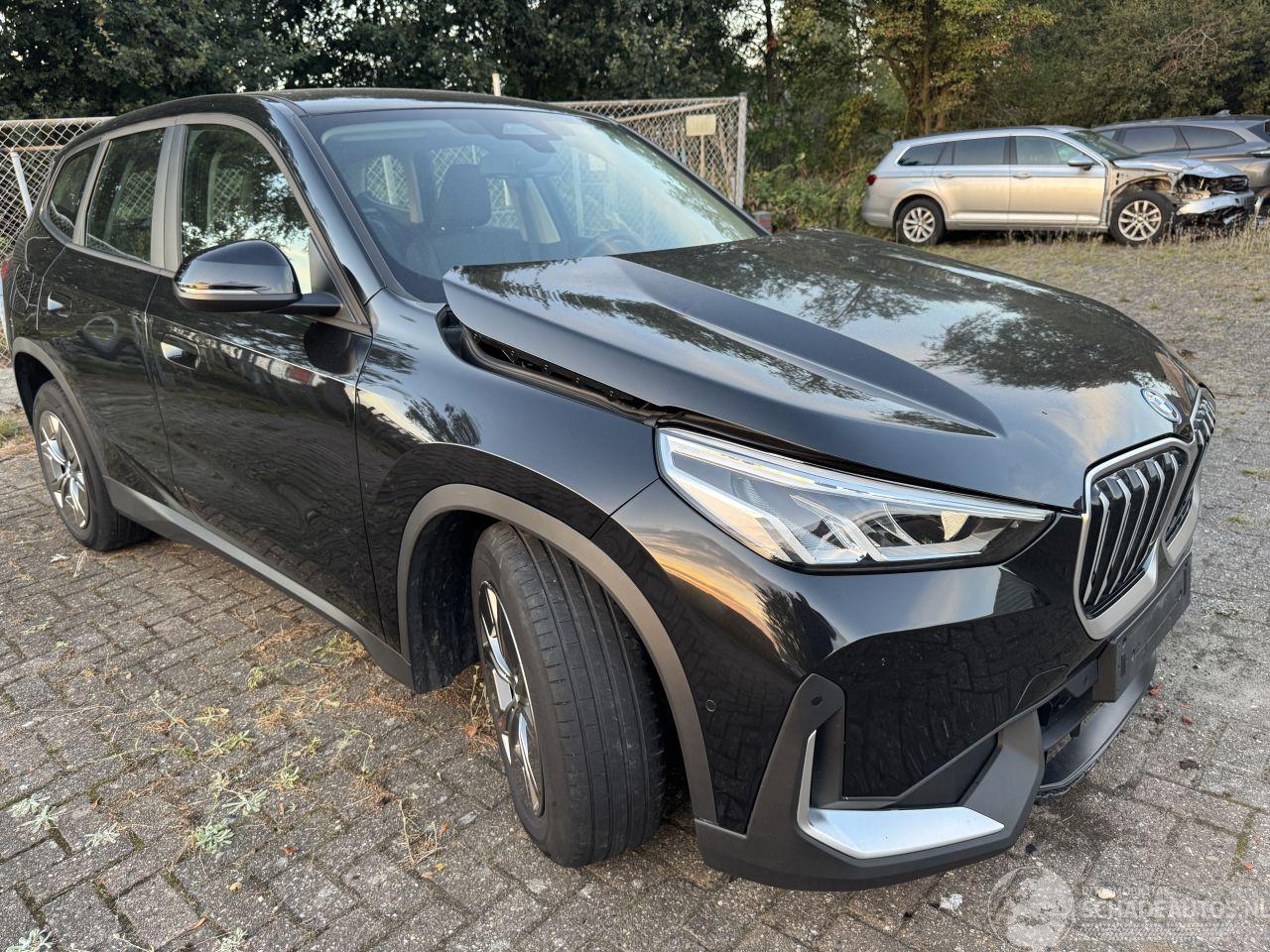 BMW iX1 30 E. 200 kw