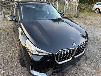 BMW iX1 30 E. 200 kw picture 12