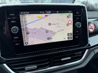 Volkswagen T-Roc 1.5 TSi -110 Kw DSG  R-Line picture 31
