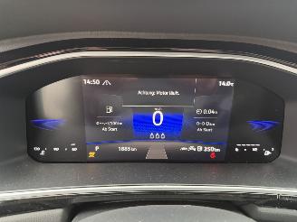 Volkswagen T-Roc 1.5 TSi -110 Kw DSG  R-Line picture 30