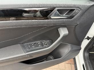Volkswagen T-Roc 1.5 TSi -110 Kw DSG  R-Line picture 29