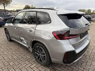 BMW iX1 2.0 E-Drive M-Sport picture 13
