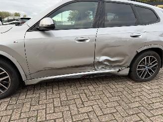 BMW iX1 2.0 E-Drive M-Sport picture 23
