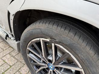 BMW iX1 2.0 E-Drive M-Sport picture 26