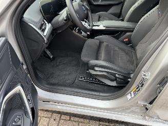 BMW iX1 2.0 E-Drive M-Sport picture 30
