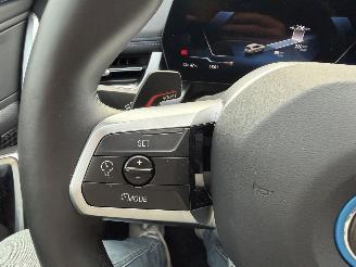 BMW iX1 2.0 E-Drive M-Sport picture 36
