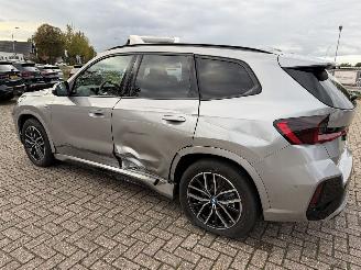 BMW iX1 2.0 E-Drive M-Sport picture 12