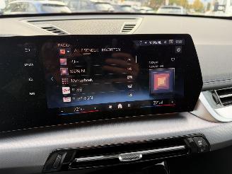 BMW iX1 2.0 E-Drive M-Sport picture 35