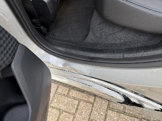 BMW iX1 2.0 E-Drive M-Sport picture 28