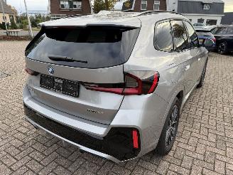 BMW iX1 2.0 E-Drive M-Sport picture 17
