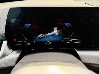 BMW iX1 2.0 E-Drive M-Sport picture 34