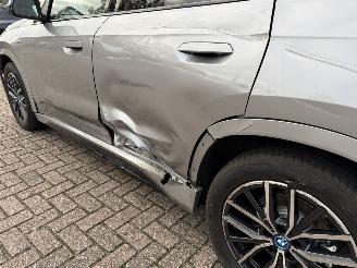 BMW iX1 2.0 E-Drive M-Sport picture 24