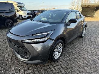 uszkodzony samochody osobowe Toyota C-HR 1.8 Hybride 2024/3