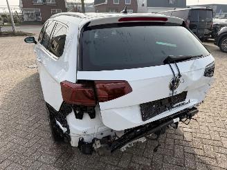 Volkswagen Passat Variant GTE picture 11