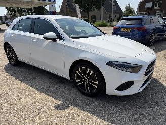 uszkodzony samochody osobowe Mercedes A-klasse 180 Business Automaat 2023/1