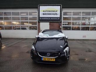 Volvo V-40 V40 (MV), Hatchback 5-drs, 2012 / 2019 2.0 D2 16V picture 1