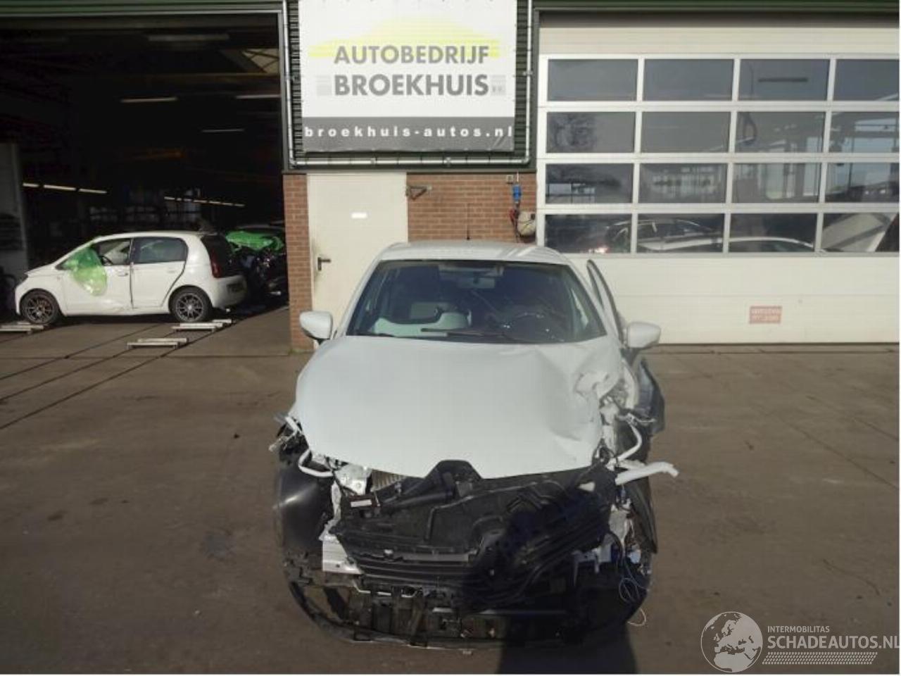 Renault Clio Clio IV (5R), Hatchback 5-drs, 2012 0.9 Energy TCE 90 12V