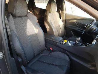 Peugeot 3008 3008 II (M4/MC/MJ/MR), MPV, 2016 1.2 12V e-THP PureTech 130 picture 12