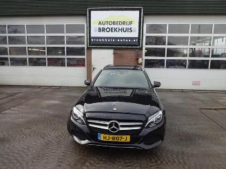 Coche siniestrado Mercedes C-klasse C Estate (S205), Combi, 2014 C-350 e 2.0 16V 2015/12