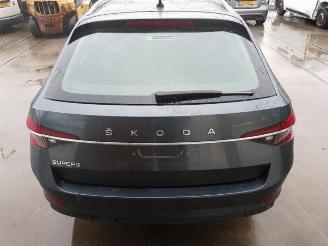 Skoda Superb  picture 7