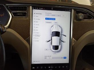 Tesla Model S  picture 11