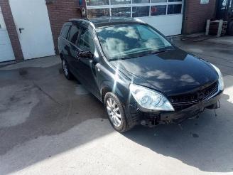 Salvage car Opel Astra  2007/4