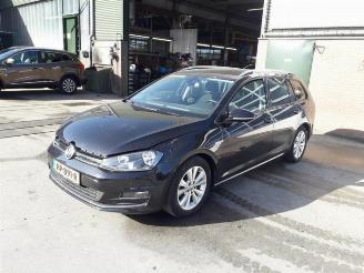 Volkswagen Golf  picture 3